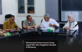 Muhammad Farhan Ancam Tutup Lapak PKL Jika Tinggalkan Sampah di Bandung locusonline featured image Mar 2026