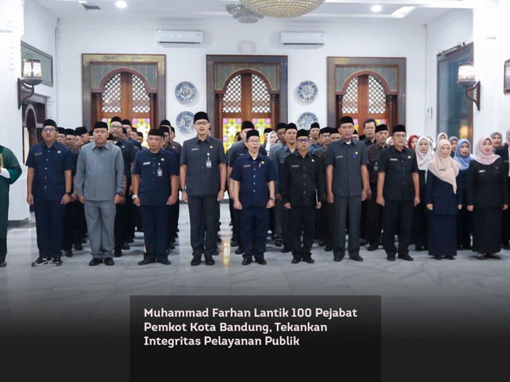Muhammad Farhan Lantik 100 Pejabat Pemkot Kota Bandung, Tekankan Integritas Pelayanan Publik