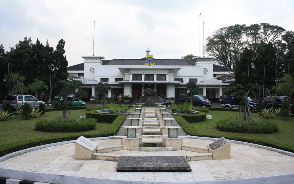 Plaza Balai Kota Bandung