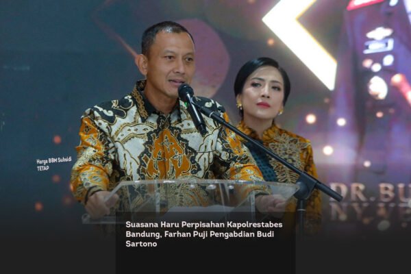 Suasana Haru Perpisahan Kapolrestabes Bandung, Farhan Puji Pengabdian Budi Sartono locusonline featured image Mar