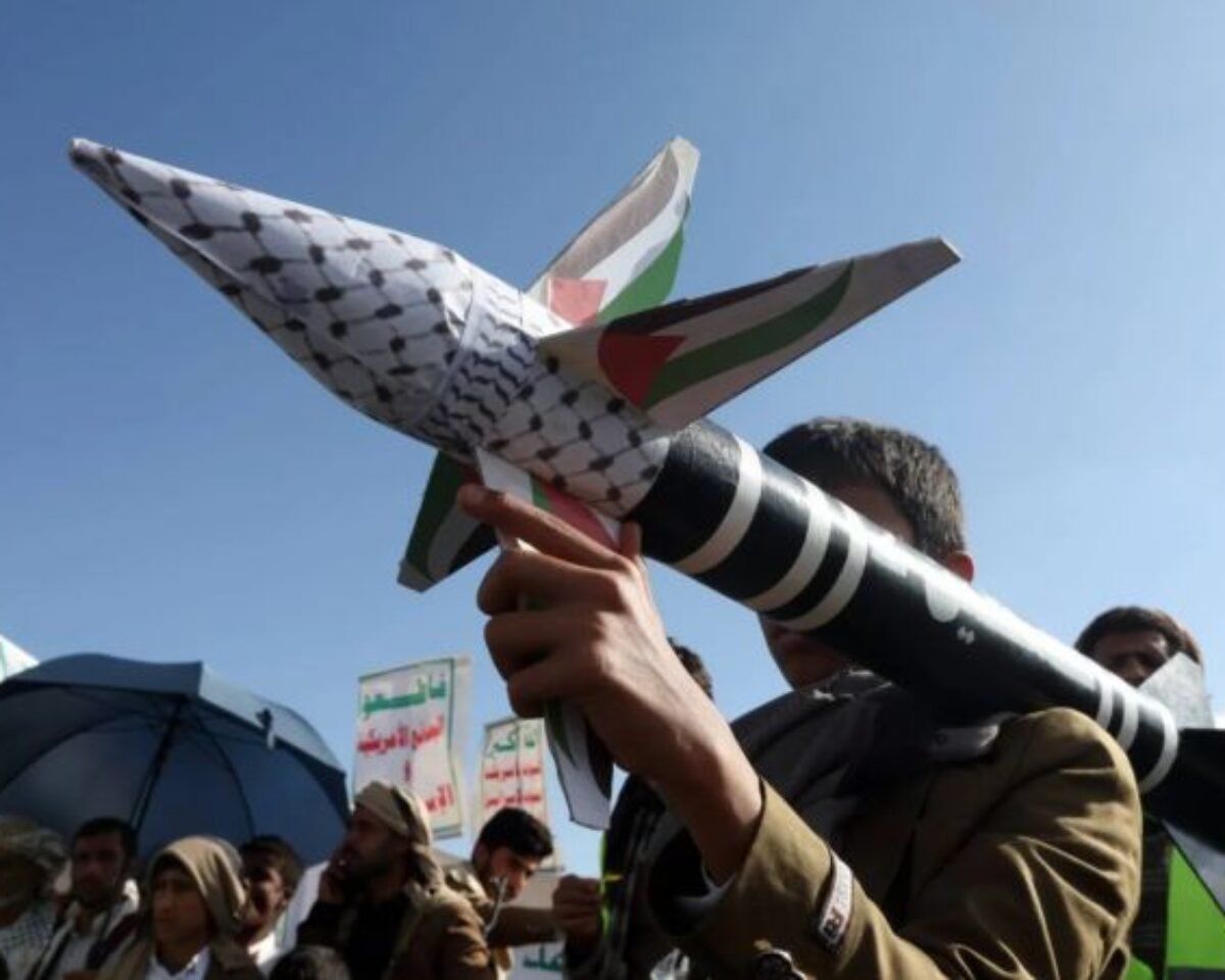 Perang Naik Level: Saat Rudal Jadi Bahasa Diplomasi dan Selat Jadi Sandera Ekonomi Dunia