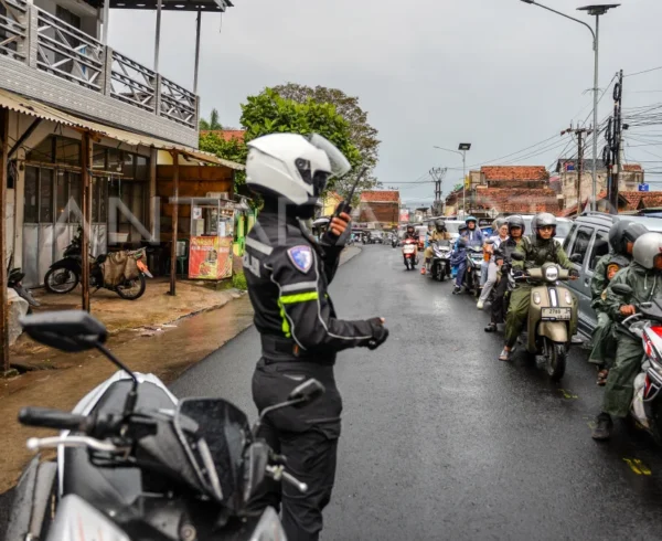 Pemberlakuan sistem satu arah di limbangan garut 1n7te dom