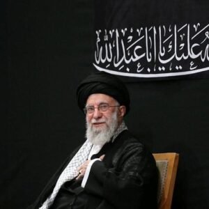 Ketika Pemimpin Gugur dan Dunia Menahan Napas: Iran di Simpang Api