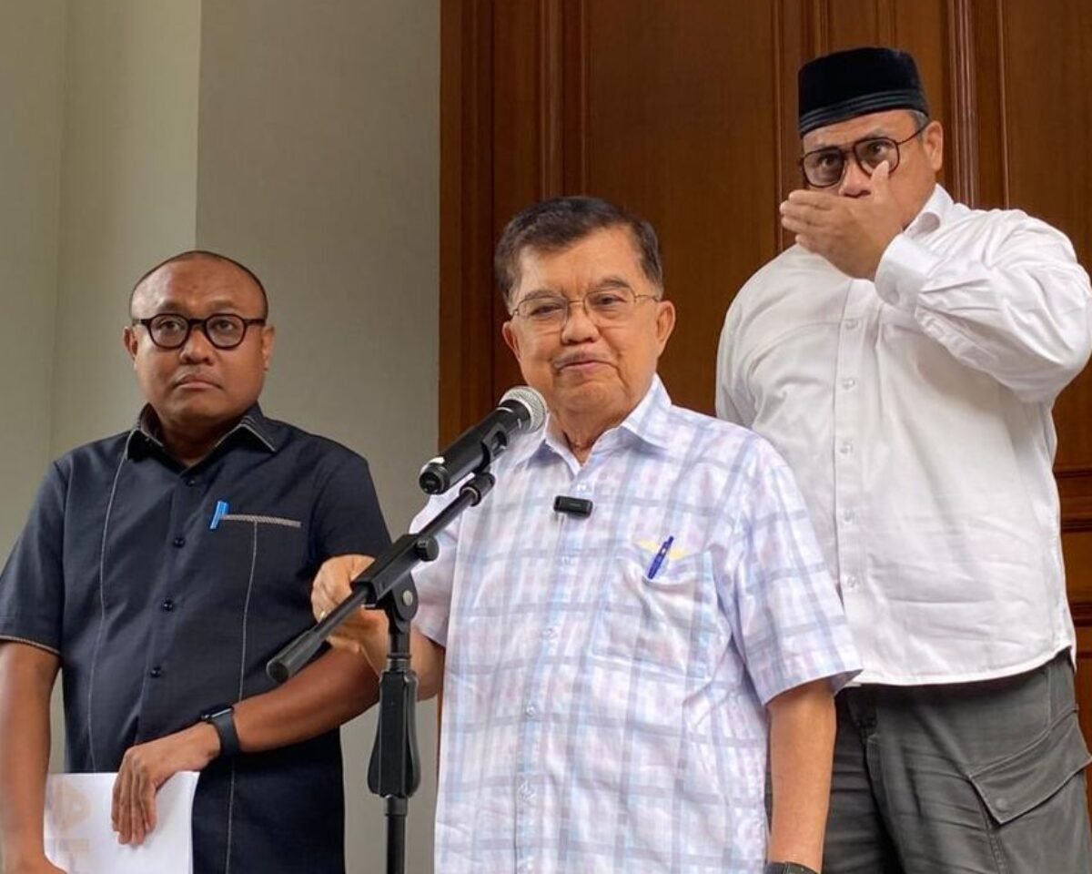 WFH Disebut Tak Hemat BBM, Jusuf Kalla: “Bosan di Rumah, Akhirnya Jalan-Jalan Lagi”