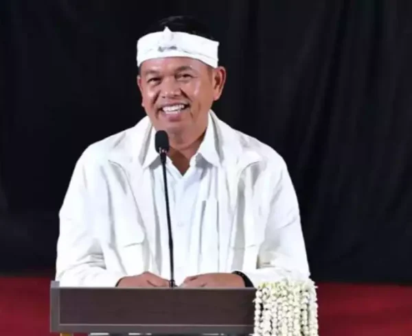 69d7f3d90d697 gubernur jawa barat dedi mulyadi kdm 990