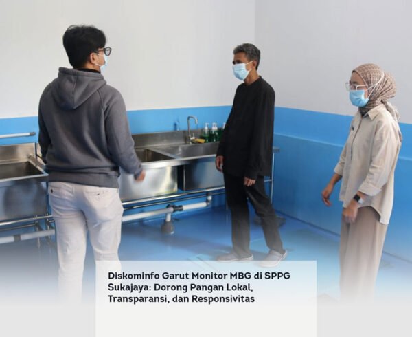 Diskominfo Garut Monitor MBG di SPPG Sukajaya, Dorong Pangan Lokal, Transparansi, dan Responsivitas locusonline featured image Apr 2026