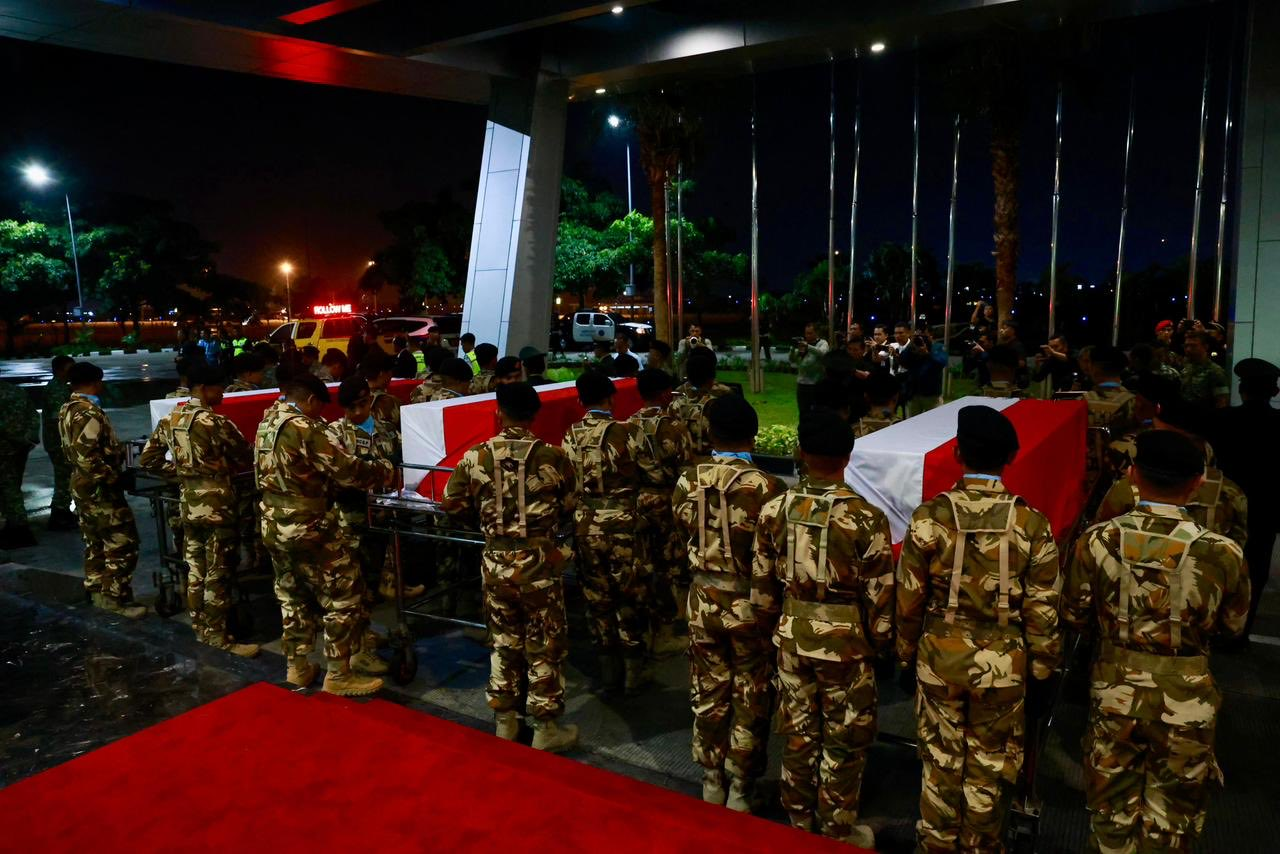 Prosesi pemakaman 3 prajurit TNI saat bertugas di Libanon [foto:x]